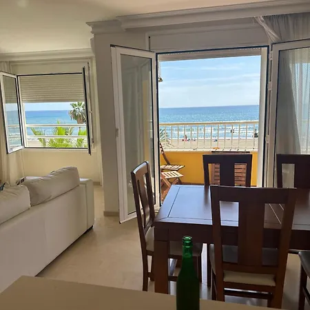 Seafront Deluxe 3br Appartement