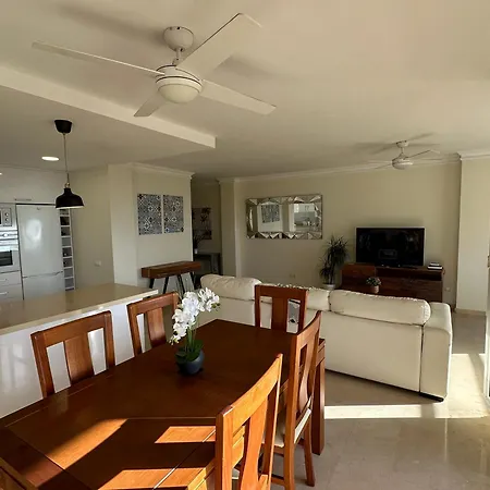 Estepona Seafront Deluxe 3Br Apartment *