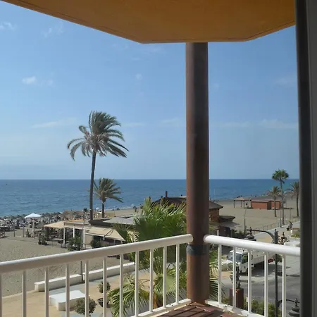 Seafront Deluxe 3br Appartamento