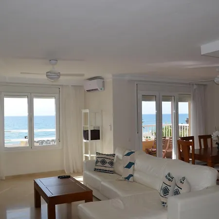 Frontline Deluxe 3br * Estepona