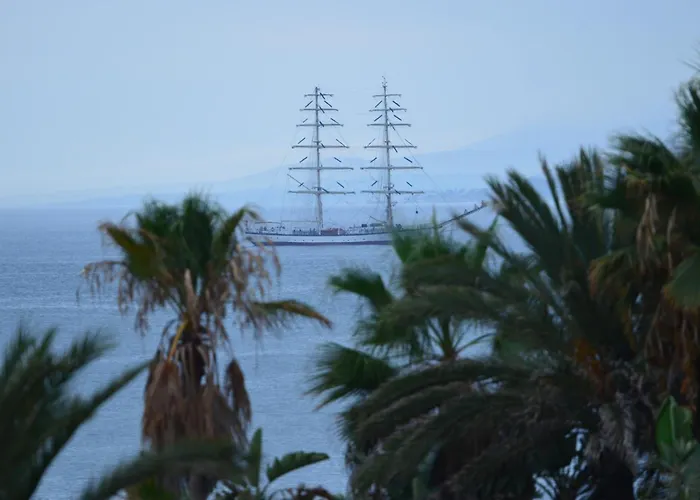 Frontline Deluxe 3br Διαμέρισμα *