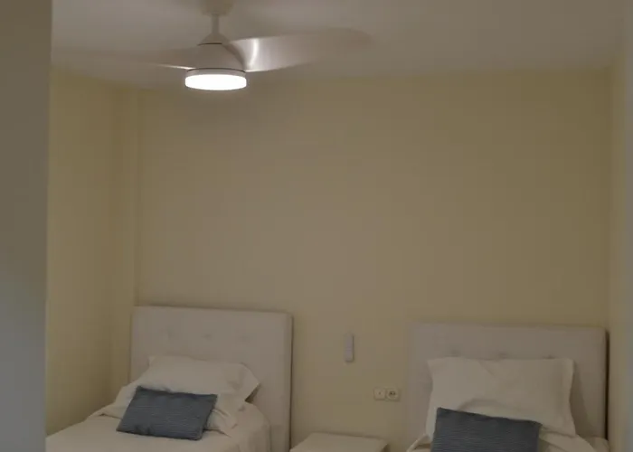 Frontline Deluxe 3br Appartamento *